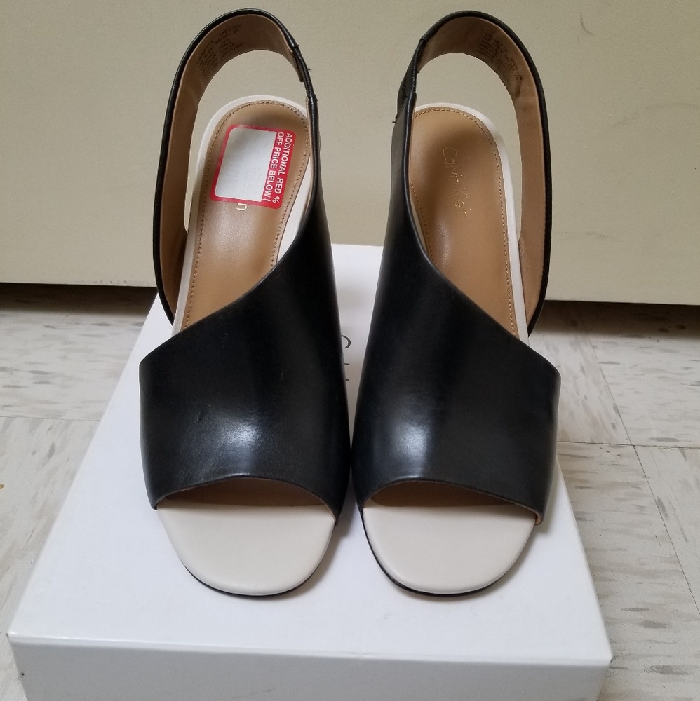 NWOT Calvin Klein Linnette sling back sandals